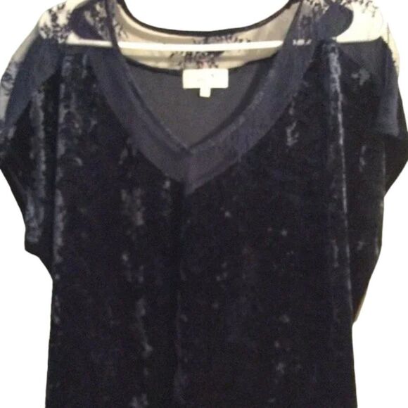 New with tag blue Plus size 1X stretch blue velour feel top shirt womens NWT - Picture 1 of 6